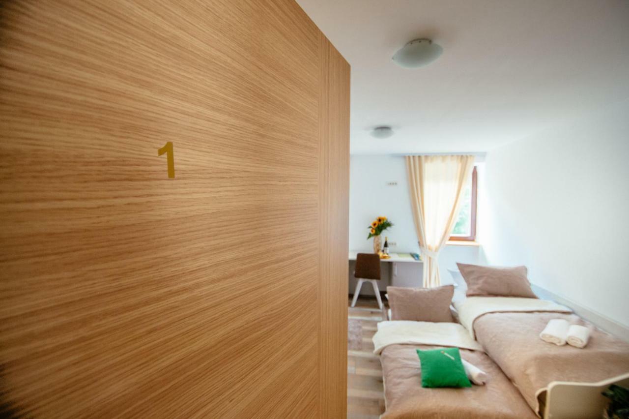 Sunny Rooms Most na Soči Esterno foto